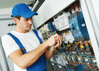 Sieci elektryczne na placach budowy
