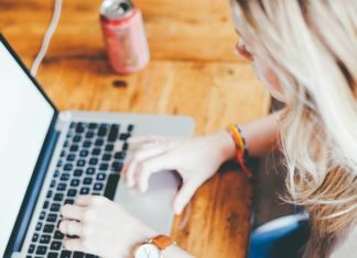 Zalety systemu CRM online