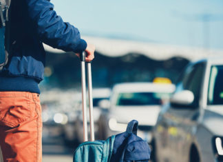 Na czym polegają taksówkowe transfery na lotnisko?