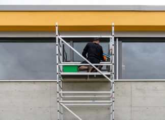 Praca na rusztowaniach – nie tylko roboty budowlane