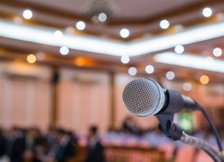 W co powinna być wyposażona dobra sala konferencyjna?