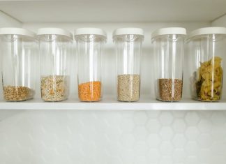 Plastikowe pojemniki – pomoc w utrzymaniu porządku